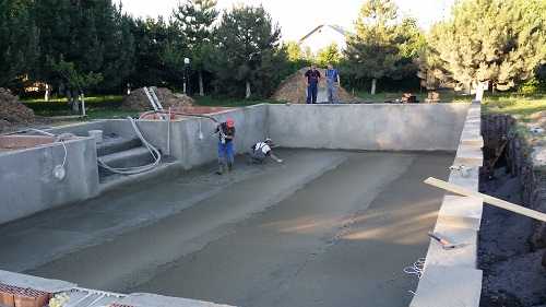 piscine din beton