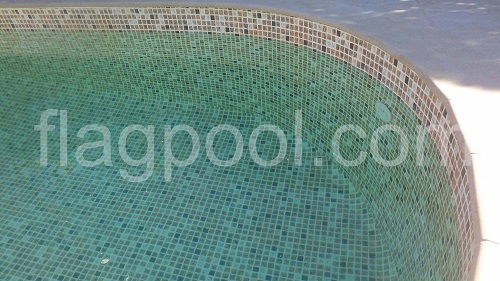 piscina flagpool